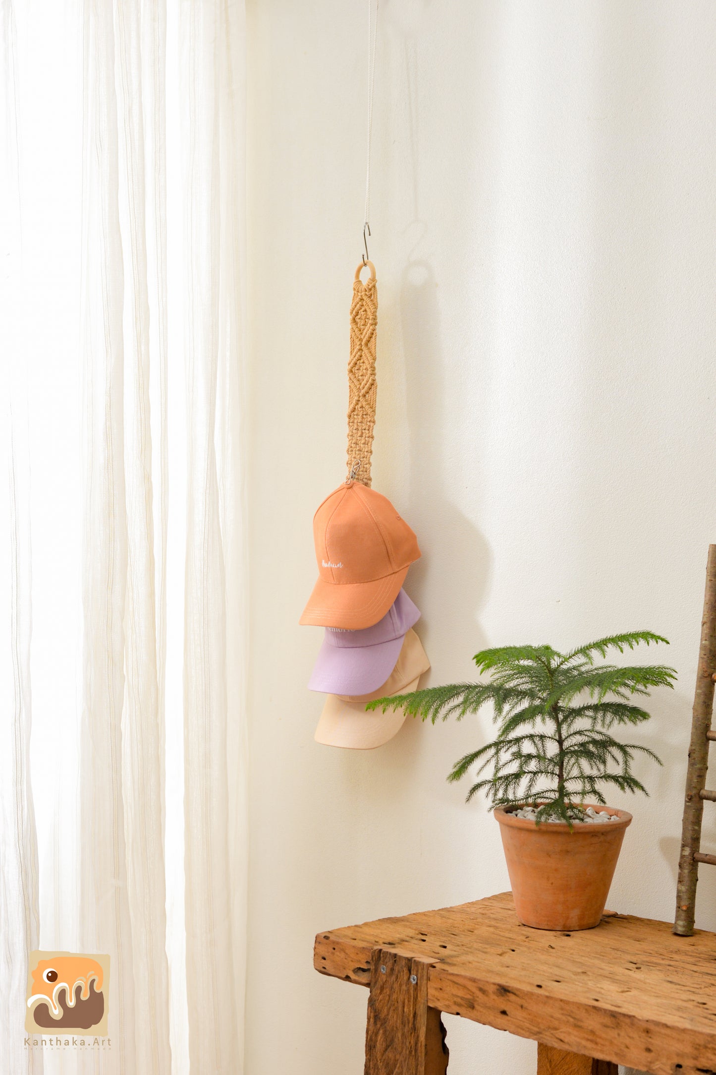 Macrame hat rack 01