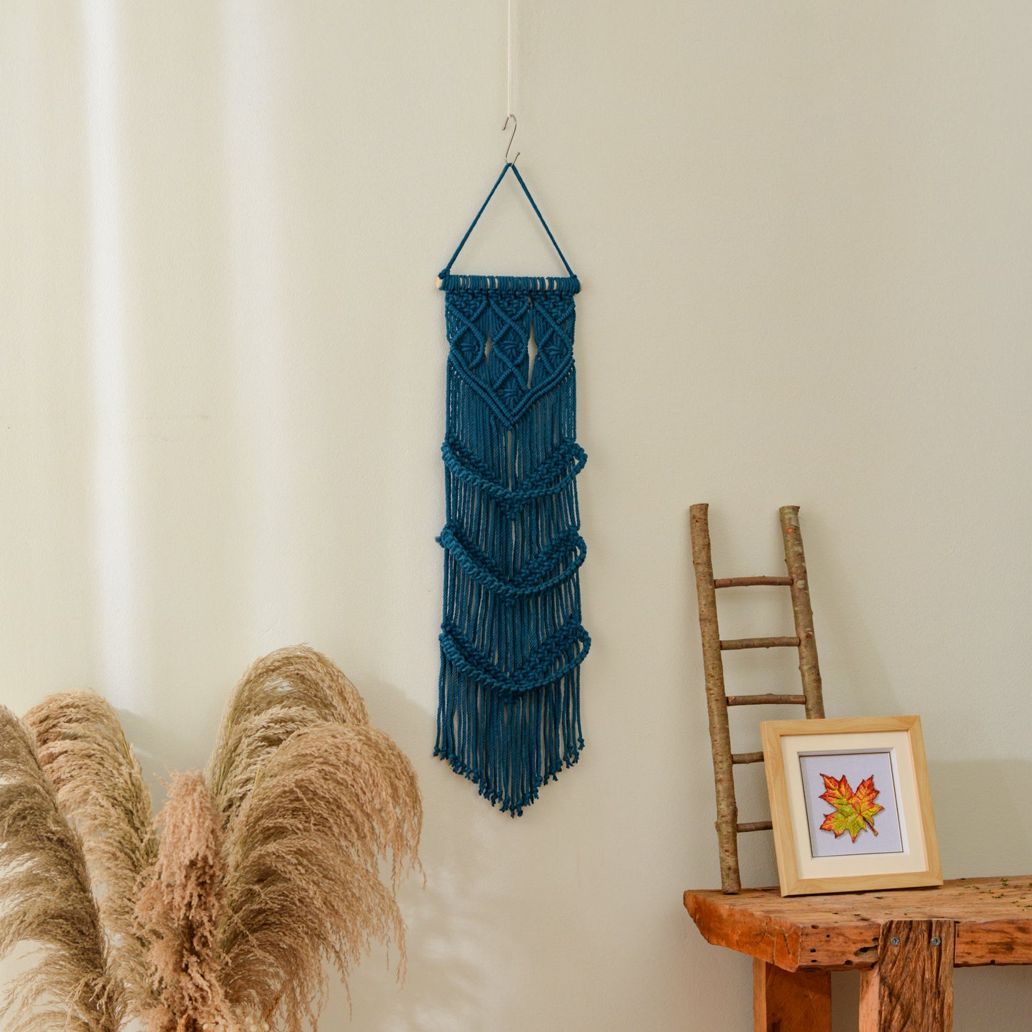 Macrame Cap Storage 01