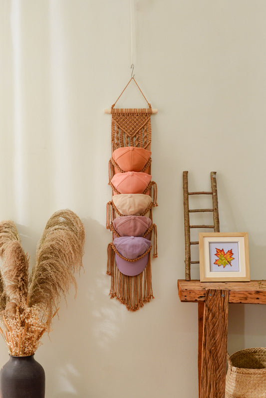 Macrame Cap Storage 02